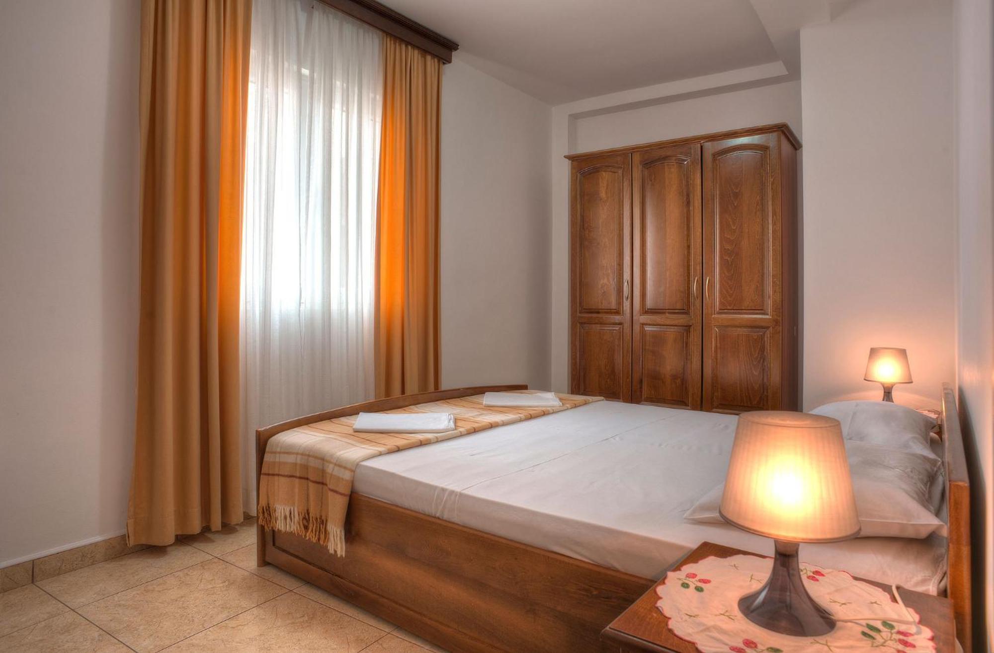 Guest House Maslina Petrovac Habitación foto